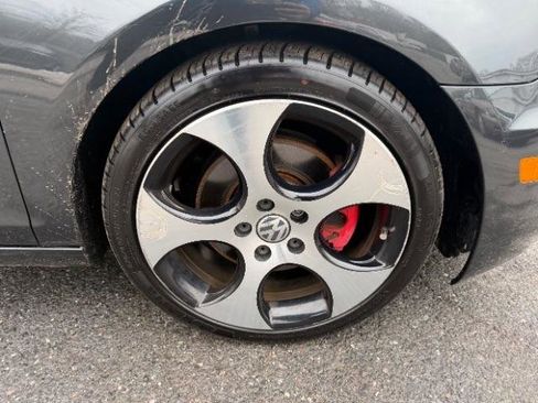 Used 2010 Volkswagen GTI 2-Door image 14