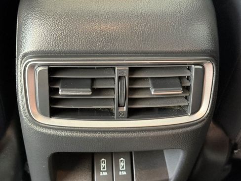 Used 2018 Honda CR-V Touring image 14