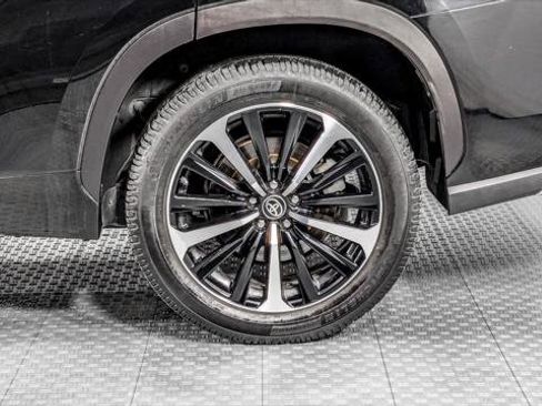 Used 2021 Toyota Highlander XSE image 35