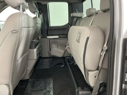 Used 2018 Ford F150 Lariat w/ Equipment Group 502A Luxury AWD/4WD image 30