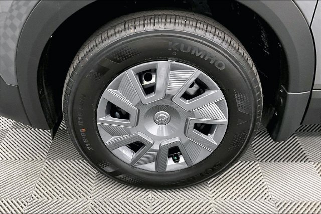 New 2027 Nissan Kicks S AWD/4WD image 12