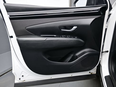 Certified 2023 Hyundai Tucson SEL w/ Convenience Package AWD/4WD image 9