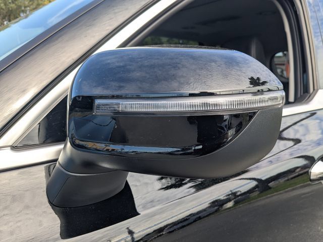 Certified 2025 Kia Telluride S FWD image 12