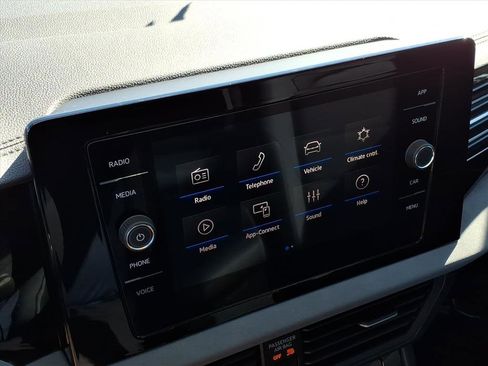 New 2026 Volkswagen Jetta SE image 16