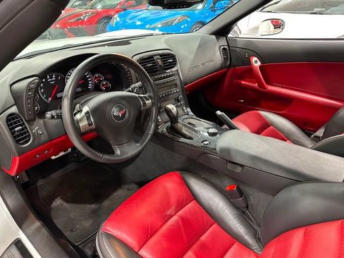 Used 2011 Chevrolet Corvette Grand Sport w/ Preferred Equipment Group RWD image 12
