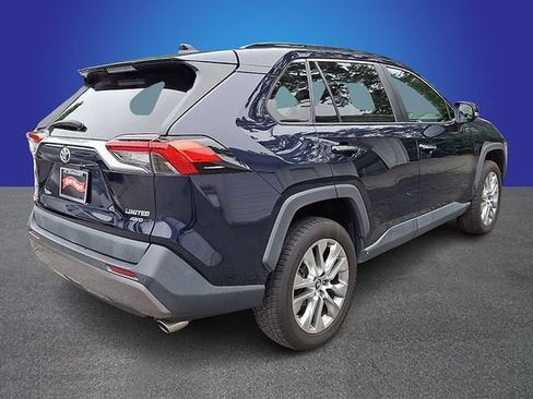 Used 2019 Toyota RAV4 Limited AWD/4WD image 5