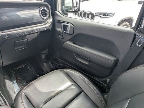 Used 2023 Jeep Wrangler Unlimited Rubicon 392 AWD/4WD image 15