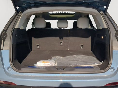 New 2026 Lincoln Nautilus Premier w/ Equipment Group 102A AWD/4WD image 23