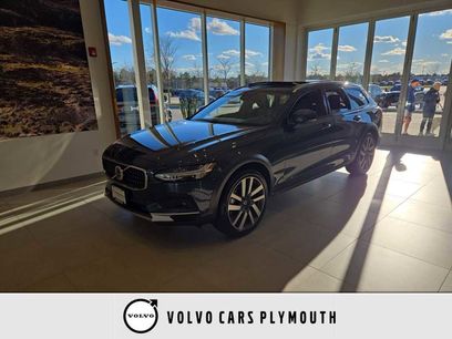 Used 2025 Volvo V90 B6 Cross Country Ultra w/ Protection Package Premier