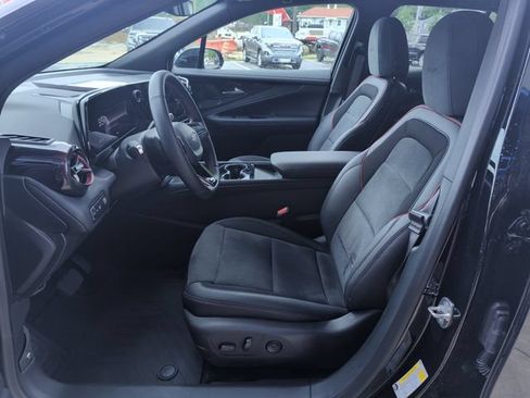 Used 2025 Chevrolet Blazer EV RS AWD/4WD image 11