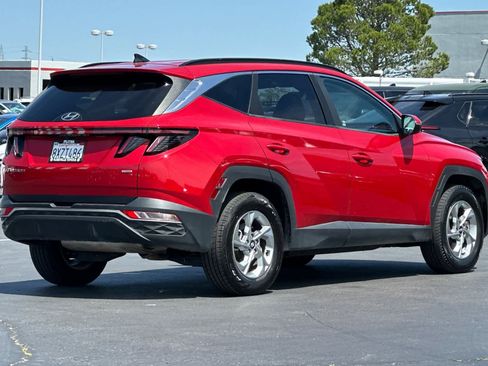 Used 2022 Hyundai Tucson SEL AWD/4WD image 2
