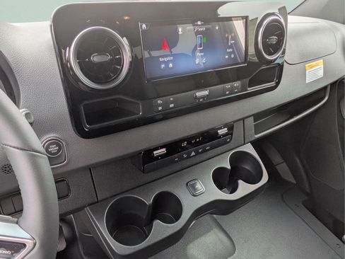 New 2025 Mercedes-Benz Sprinter 2500 image 5