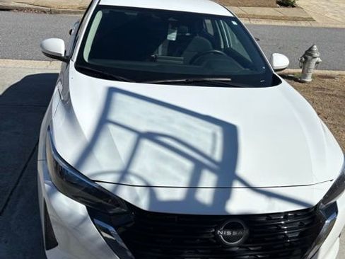 Used 2024 Nissan Sentra S image 5