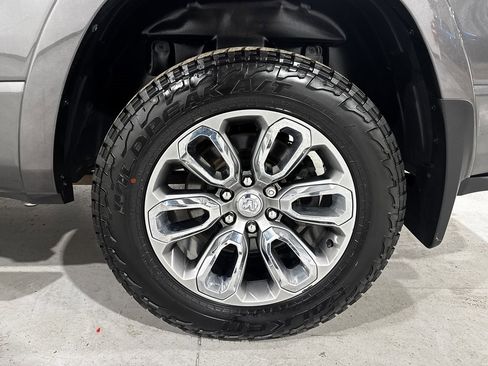Used 2019 RAM 1500 Laramie w/ Sport Appearance Package image 8