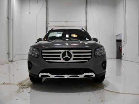 New 2026 Mercedes-Benz GLB 250 4MATIC image 2