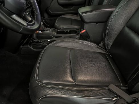 Used 2022 Jeep Wrangler Unlimited Sport AWD/4WD image 12