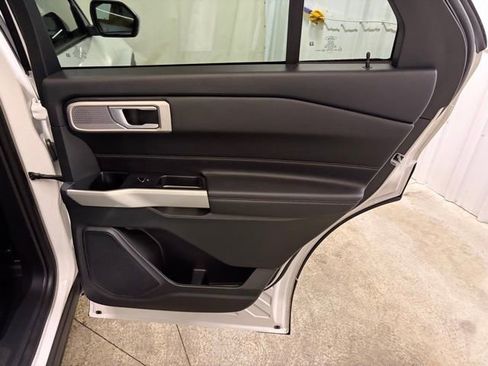 Used 2023 Ford Explorer XLT w/ Equipment Group 202A image 23