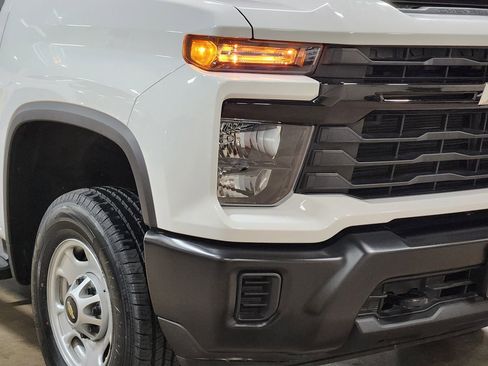 Used 2025 Chevrolet Silverado 2500 W/T w/ WT Convenience Package image 13