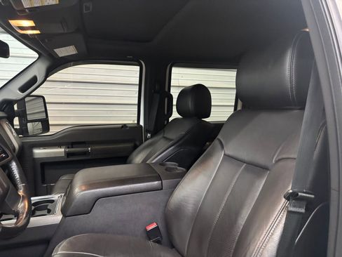 Used 2016 Ford F250 Lariat w/ Lariat Ultimate Package image 13