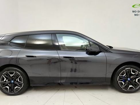 Used 2024 BMW iX xDrive50 w/ Sport Package AWD/4WD image 29