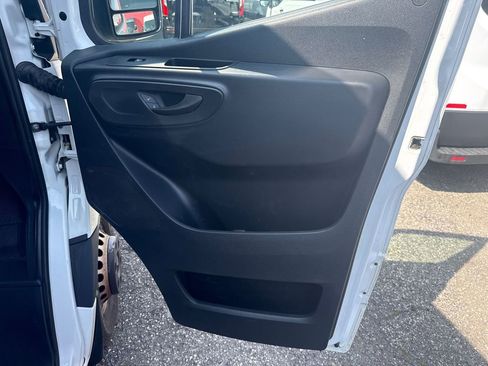 Used 2019 Mercedes-Benz Sprinter 170 image 17