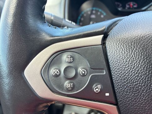 Used 2019 Chevrolet Colorado Z71 AWD/4WD image 25