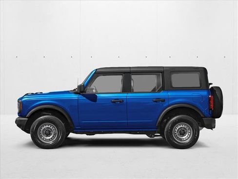 New 2026 Ford Bronco 4-Door AWD/4WD image 3