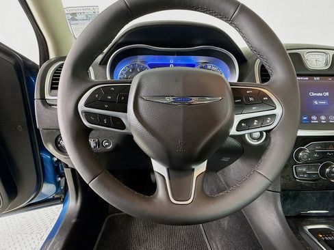 Used 2023 Chrysler 300 Touring L w/ Safetytec Plus Group image 12