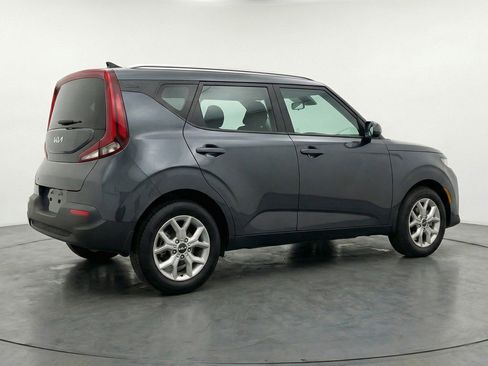 Used 2025 Kia Soul LX w/ LX Technology Package image 9