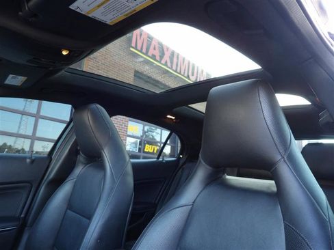 Used 2015 Mercedes-Benz GLA 45 AMG 4MATIC image 24