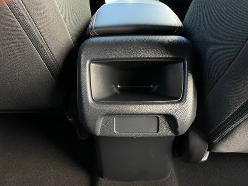 Certified 2024 Honda HR-V Sport image 37