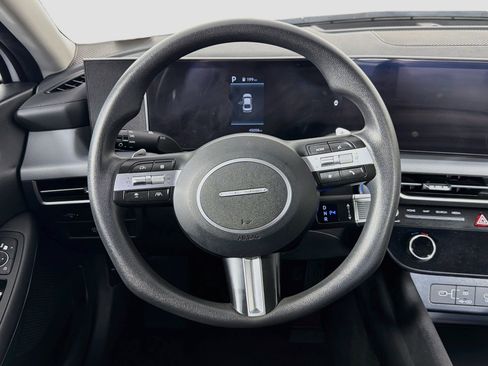 Used 2025 Hyundai Sonata SEL FWD image 18