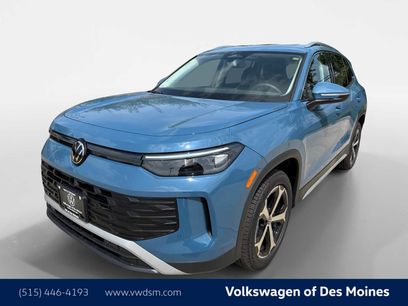 New 2025 Volkswagen Tiguan SE