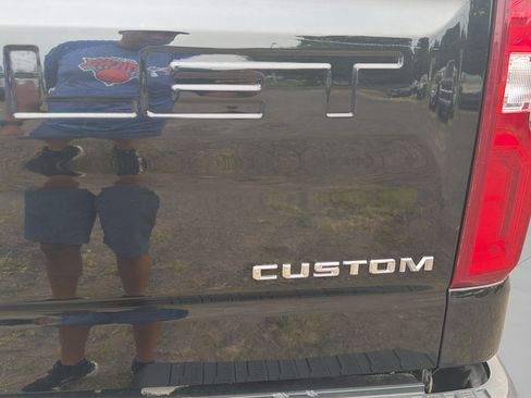 Used 2019 Chevrolet Silverado 1500 Custom Trail Boss w/ Custom Convenience Package AWD/4WD image 34