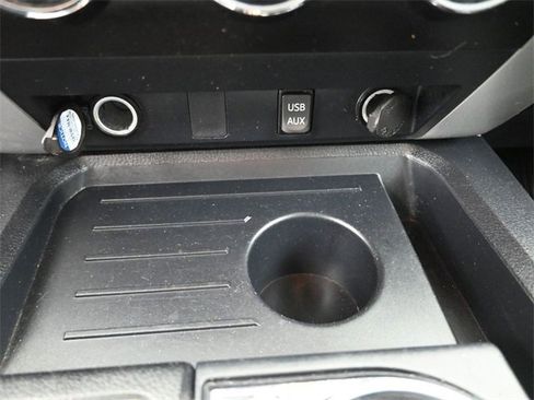 Used 2018 Toyota Tundra SR5 image 4