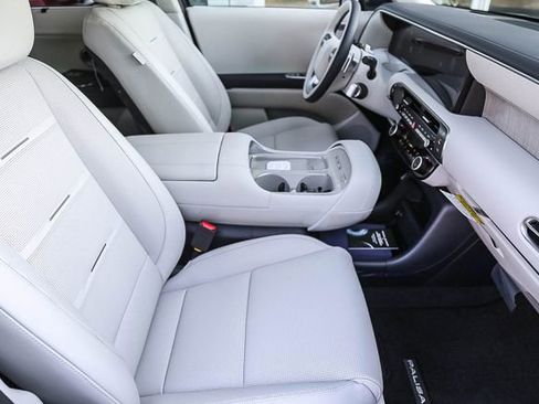 New 2026 Hyundai Palisade Calligraphy AWD/4WD image 19