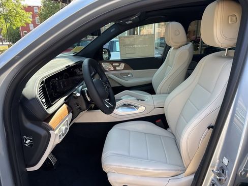 New 2025 Mercedes-Benz GLS 450 4MATIC image 15