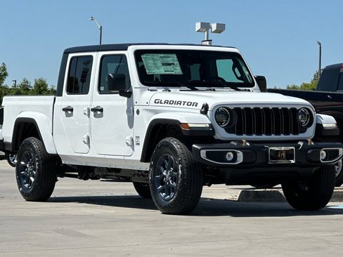 New 2026 Jeep Gladiator Sport AWD/4WD image 9
