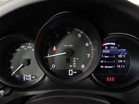 Used 2025 Porsche Macan image 16