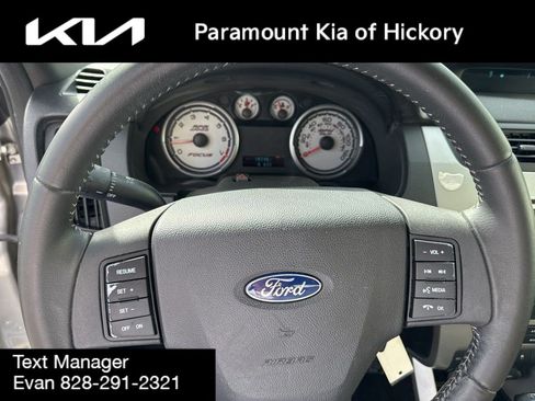 Used 2011 Ford Focus SE w/ 201A Rapid Spec Order Code FWD image 24