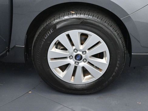 Used 2019 Subaru Outback 2.5i Premium image 29
