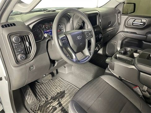 Used 2022 Chevrolet Silverado 1500 Custom Trail Boss w/ Safety Confidence Package image 3