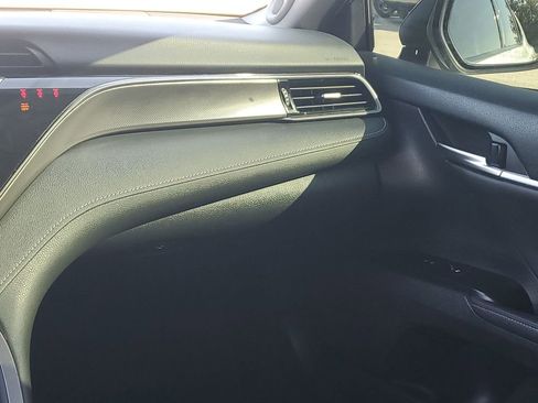Used 2020 Toyota Camry XSE image 26