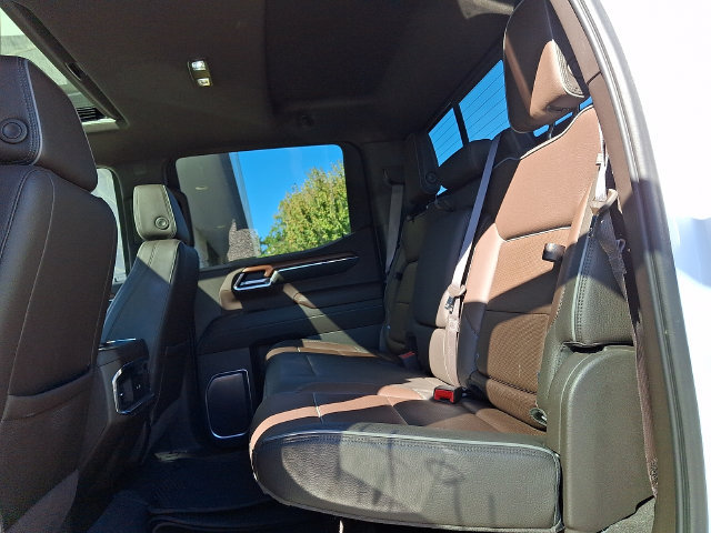 Used 2023 GMC Sierra 1500 Denali AWD/4WD image 7