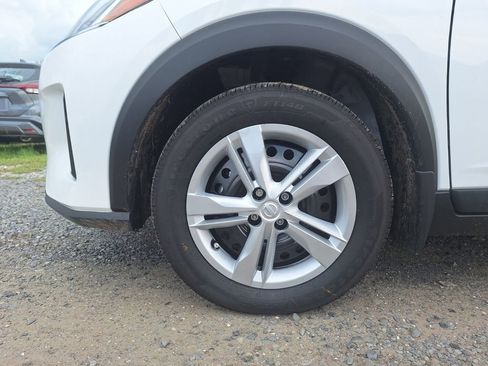 New 2025 Nissan Kicks Play S image 26