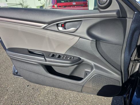 Used 2019 Honda Civic EX-L image 32