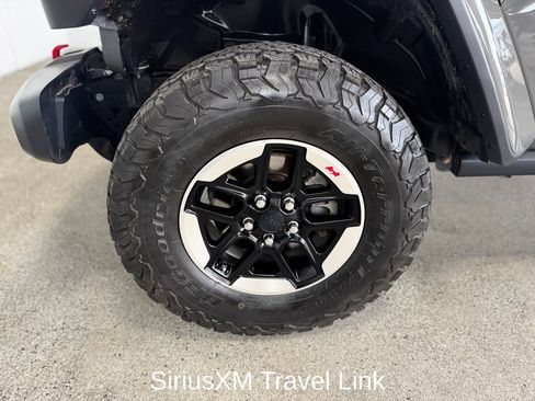 Used 2020 Jeep Wrangler Unlimited Rubicon w/ Dual Top Group AWD/4WD image 25
