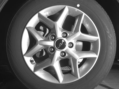 Used 2025 Kia Soul LX w/ LX Technology Package image 12