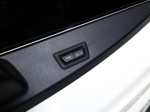 New 2026 Rolls-Royce Cullinan image 28