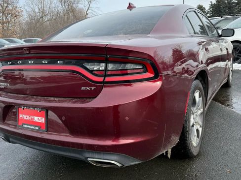 Used 2017 Dodge Charger SXT w/ AWD Plus Group image 9